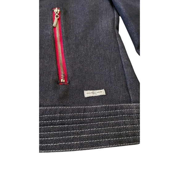 Stylish Women's Denim Jacket with Red Zippers - Picture 10 of 11